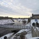 Imagem Uma das fronteiras mais tensas do mundo é separada por dois castelos medievais