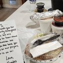 Imagem Funcionárias de restaurante pagam última refeição de cliente doente e atitude viraliza