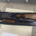 Espingarda foi apreendida durante o cumprimento de um mandado de busca e apreensão - Ascom PMAL