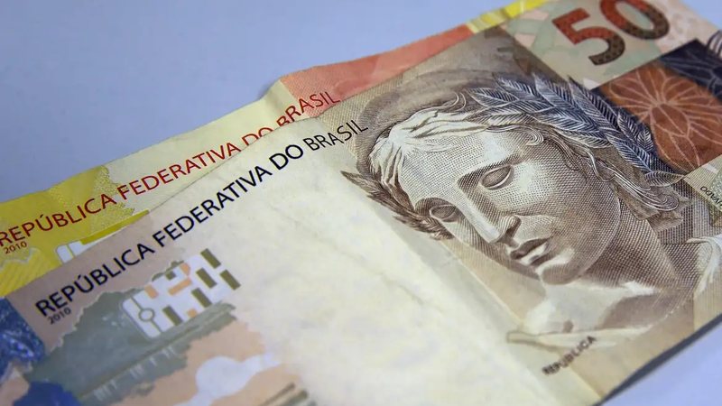 Receita paga nesta segunda-feira último lote de restituição do IR 2026