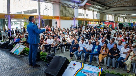 Com mais de 4.300 atendimentos, evento recebe mais que o dobro do público esperado e fortalece a aproximação entre Governo Federal e gestores locais - Foto: Agência Alagoas