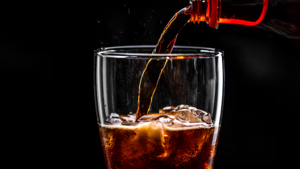 Homem que tomou refrigerante com caco de vidro será indenizado em R$ 5 mil