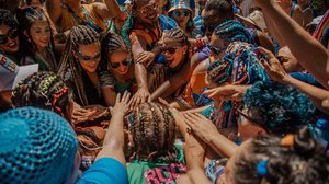 Imagem Rock Maracatu desfila domingo (08) com participações especiais, entre elas, Joyce Alane