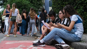 MEC concede até 12 mil bolsas mensais a estudantes selecionados - Foto: Agência Brasil