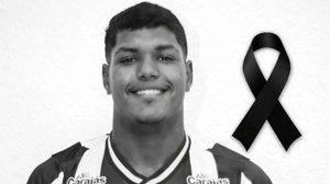 Instagram / oficial_parmaal