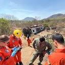 Entre as vítimas fatais estão cinco homens, sete mulheres e três crianças - Foto: Agência Alagoas