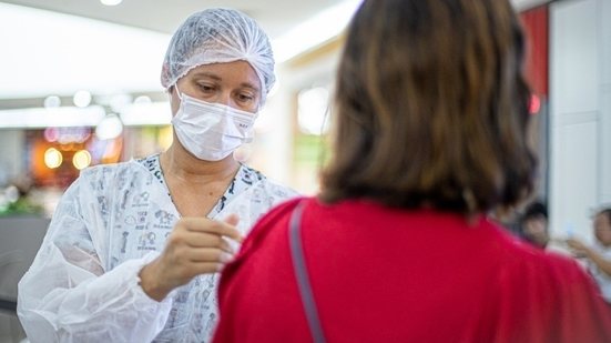 Um dos principais métodos de prevenção contra doenças está à disposição dos usuários nas unidades de saúde - Foto: Secom Maceió