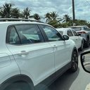 Em dia de trânsito caótico, acidente com três carros é registrado no Jaraguá - Cortesia ao TNH1