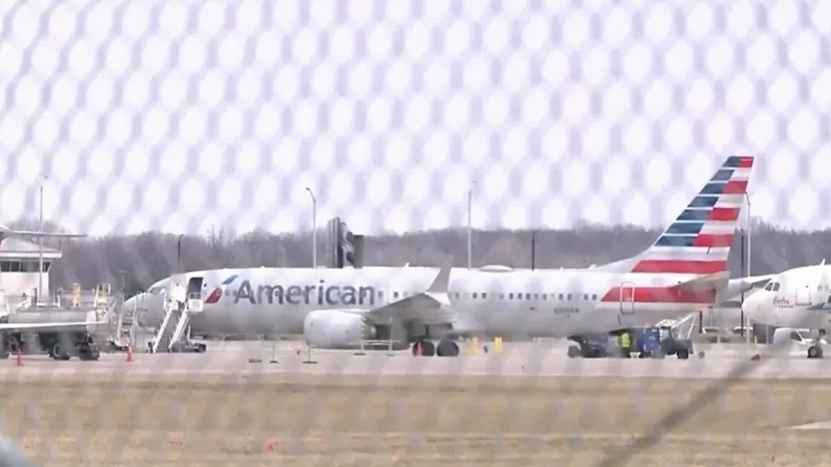 Voo faz pouso de emergência após passageiro ameaçar explodir avião nos EUA