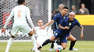 Com um a mais, Brasil é dominado pela França, perde e amplia pessimismo para Copa - Rafael Ribeiro / CBF