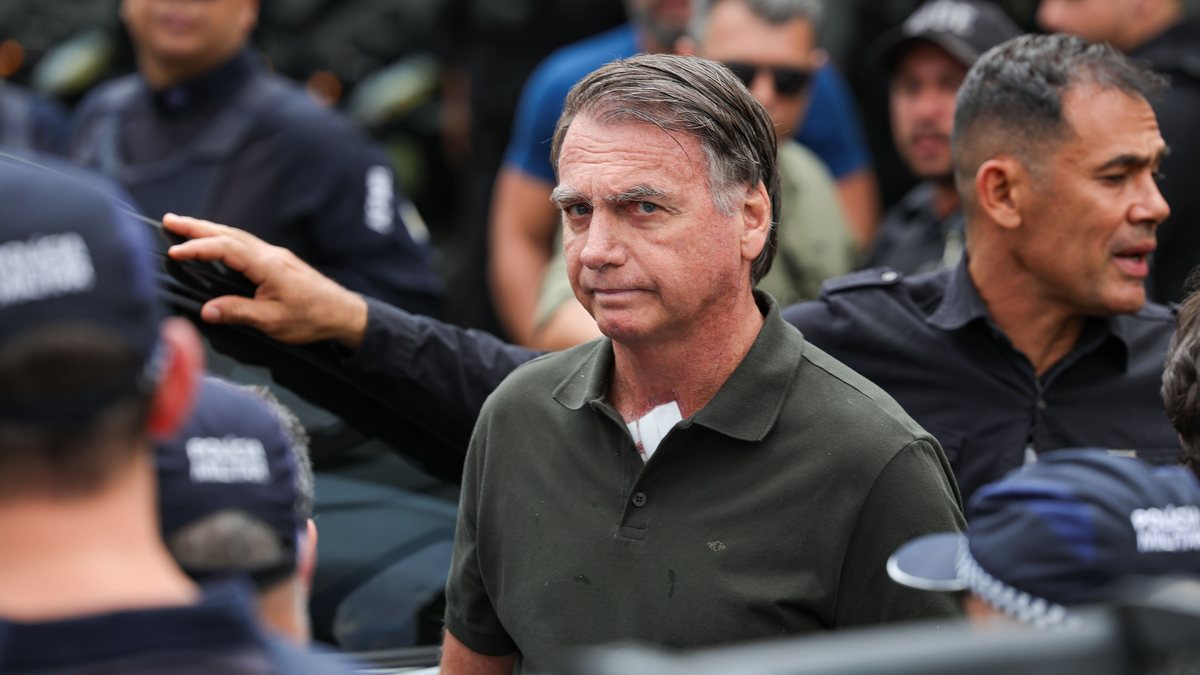 Defesa de Bolsonaro desiste de pedido a Kassio de suspensão de pena da trama golpista