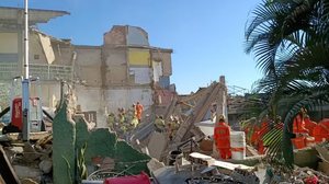 Sobe para 12 o número de mortos após desabamento em BH - Corpo de Bombeiros de Minas Gerais