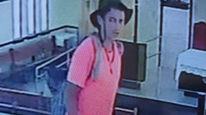 Câmera de segurança registrou invasão e furto - Foto: Reprodução