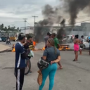 Manifestação foi motivada, segundo moradores, pelo alto valor das contas de água e pela baixa qualidade do serviço - Foto: Reprodução