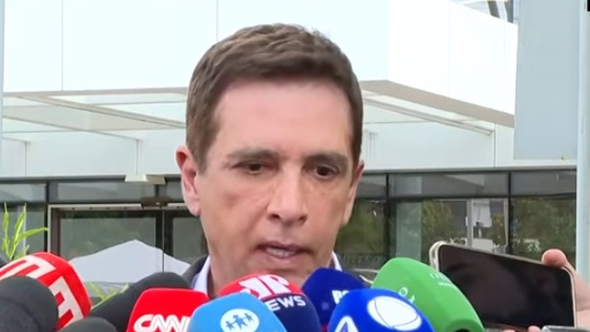 Bolsonaro teve resultado parcial bom e tendência é de melhora, diz médico