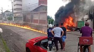 Imagem Carro arrasta moto e causa explosão após briga de trânsito em Fortaleza