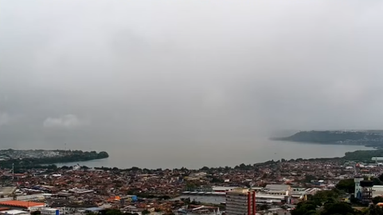 A população pode acionar a Defesa Civil pelo 199 ou 156. - Foto: Torre da TV Pajuçara