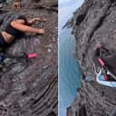 Ciclista espanhola tentando se segurar em rochas ao escorregar de bicicleta na beira de precipício - Instagram / Reprodução