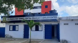 Delegacia dos Crimes Contra a Criança e Adolescentes de Maceió investiga a denúncia - Polícia Civil