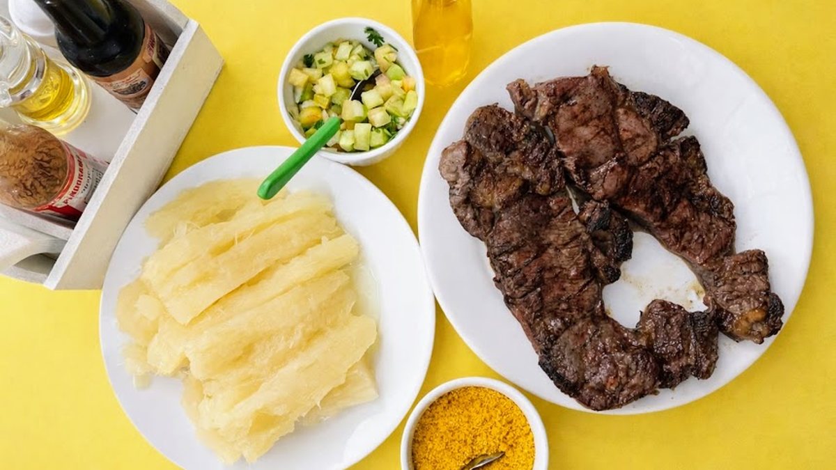 Macaxeira com contrafilé: meu favorito no Ferreira