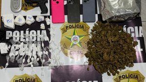 Imagem Casal de irmãos é preso por tráfico de drogas em São Miguel dos Campos