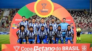 Último jogo do CSA com o elenco considerado completo foi pela Copa do Brasil, contra o Joinville - Divulgação / CSA