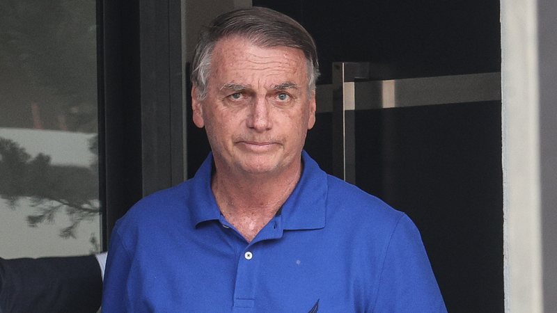 Defesa de Bolsonaro pede a ministro Kassio Nunes Marques suspensão de pena
