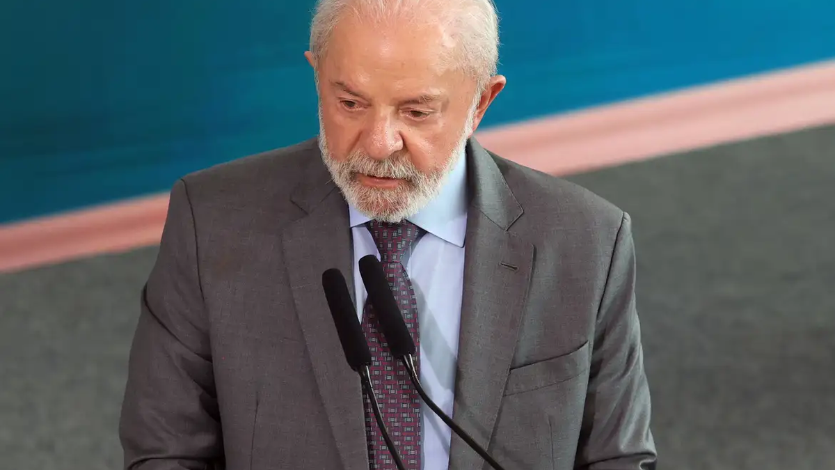 Lula cancela participação em compromissos públicos após procedimento cirúrgico