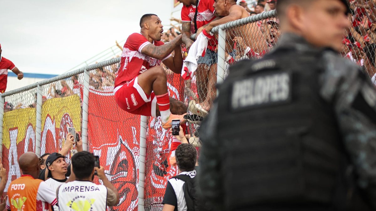 Com gol de Mikael, CRB empata com o ASA, mantém vantagem e é pentacampeão Alagoano