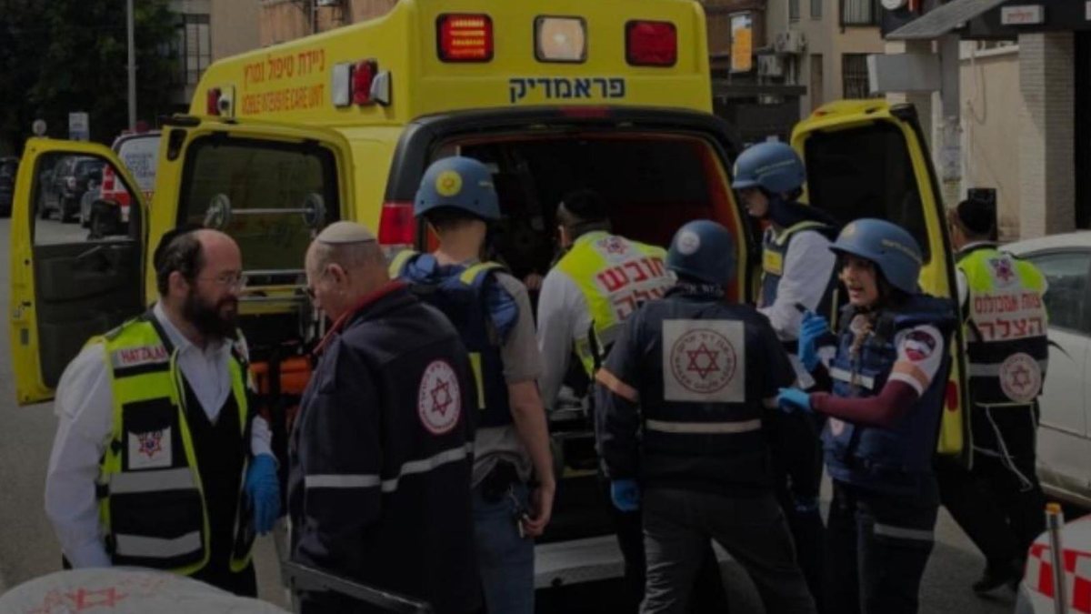 Guerra: quatro ficam feridos em ataque com foguetes próximo a Tel Aviv