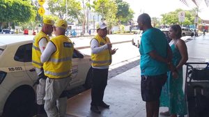 Agentes encontraram homem e mulher em situação de vulnerabilidade no Terminal Rodoviário de Maceió - Foto: Ascom Seprev