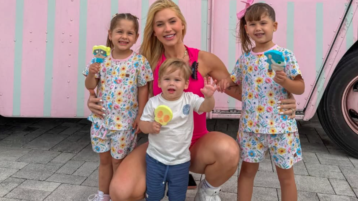 Vagas de babás de luxo, como a de Virginia, exigem graduação e disponibilidade para viajar