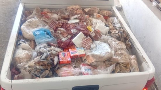 Apreensão aconteceu em um supermercado do bairro Clima Bom, na parte alta de Maceió. - Foto: Vigilância Sanitária de Maceió