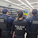 Fiscalização em sete estabelecimentos comerciais combate a venda de itens falsificados e protege o consumidor em Alagoas - Foto: Cortesia/PCAL