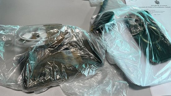 Advogado é detido ao tentar passar celular para preso em presídio de Maceió - Cortesia à TV Pajuçara