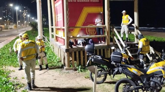 Ronda no Bairro prende jovens por posse de entorpecentes em Jacarecica - Ascom Seprev