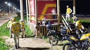 Ronda no Bairro prende jovens por posse de entorpecentes em Jacarecica - Ascom Seprev