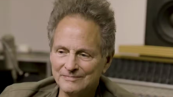 Guitarrista do Fleetwood Mac é atacado por stalker nos Estados Unidos