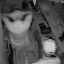 Movimentação dentro da pousada revela a tensão da ação, que culminou em um tiroteio e provocou pânico entre hóspedes e moradores da região - Foto: Reprodução