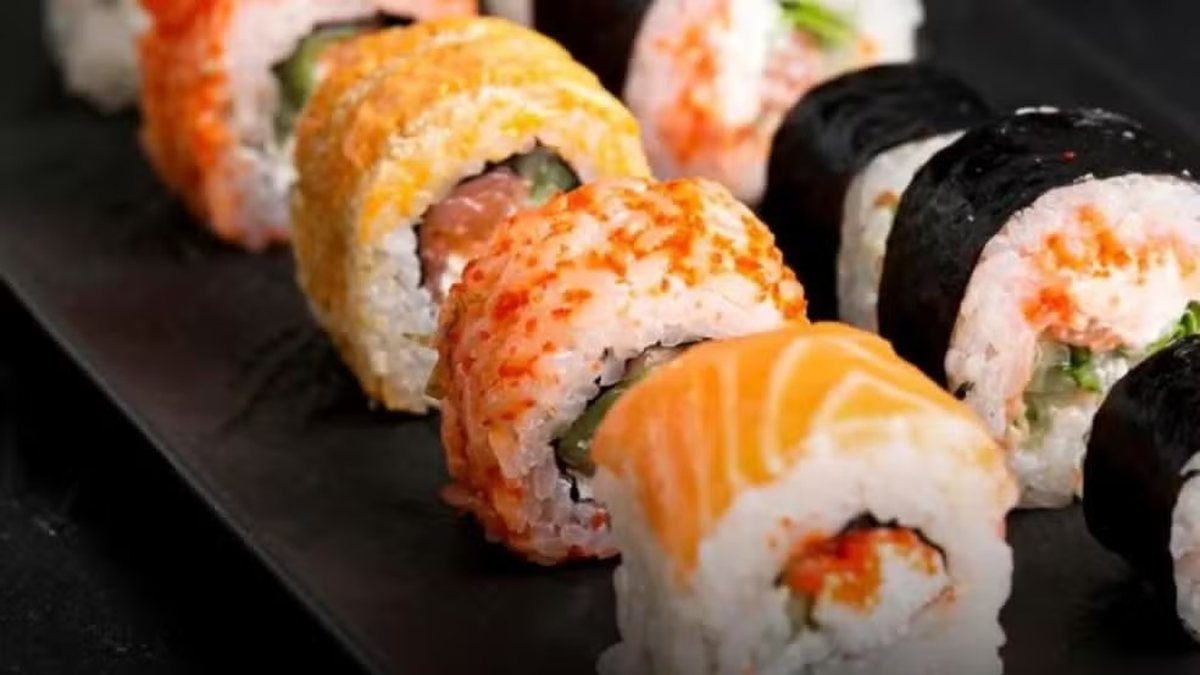 Cliente aplica golpe para comer sushi de graça e é condenado pela justiça