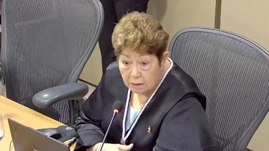 Imagem Desembargadora que usou 'escravidão' como previsão para magistratura recebeu R$ 117 mil brutos em março