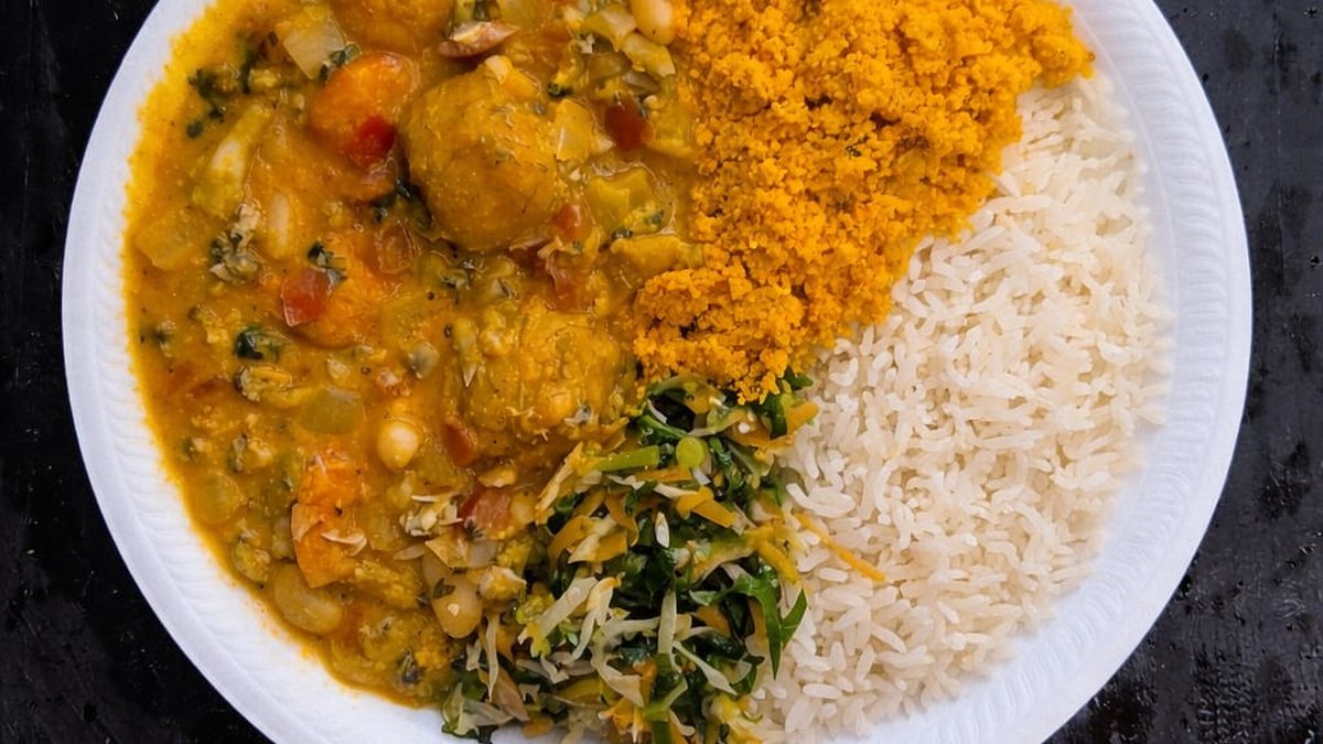 Feijoada de frutos do mar do Timbalada. Bora?