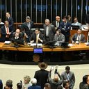 Imagem Congresso derruba veto a projeto que reduz penas do 8/1 e beneficia Bolsonaro, em nova derrota de Lula após revés com Messias