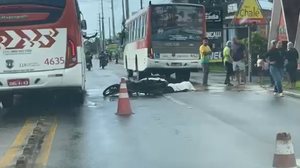 Motociclista morreu na manhã deste domingo, 26, na avenida Menino Marcelo, na Serraria - Reprodução / Redes sociais