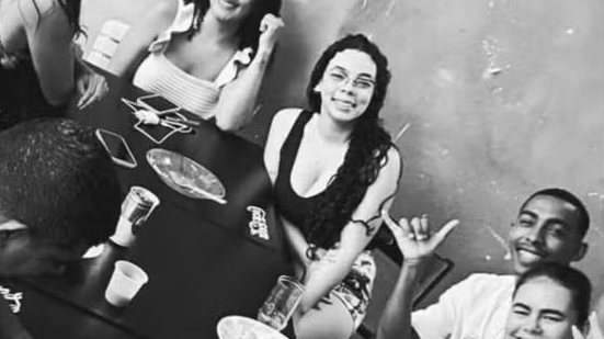 Os cinco amigos estavam no mesmo carro - Reprodução / Redes sociais