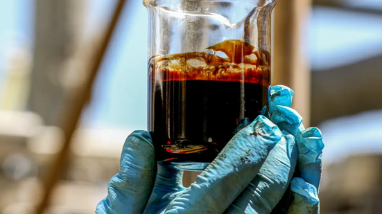 Preços do petróleo dispararam para cerca de US$ 108 o barril - Foto: Agência Brasil