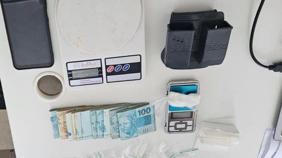 Polícia Militar deflagra Operação Bastida e apreende droga e R$ 11 mil em Penedo - Ascom PMAL