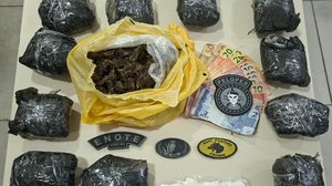 Imagem PM apreende 14 kg de drogas e 33 armas de fogo na segunda semana de abril