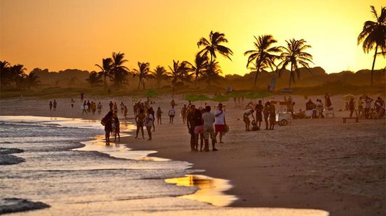 Praia do Francês ao entardecer - Foto:  Reprodução/Pousada Lua Cheia