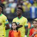 Eder Militão (à esquerda) não tem chances de disputar a Copa do Mundo por causa de lesão - Reprodução/Facebook/Filgoal.com